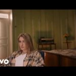 Rosa Linn - Rosa Linn & Kiiara - KING Mp3 Download & Lyrics