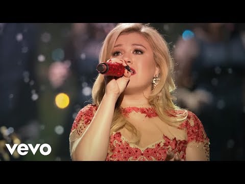 Kelly Clarkson – Underneath the Tree Mp3 Download/Video & Lyrics
