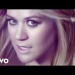 Kelly Clarkson - Catch My Breath Mp3 Download & Lyrics