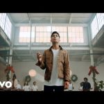 Phil Wickham - Manger Throne Mp3 Download, Video, Lyrics & Bio